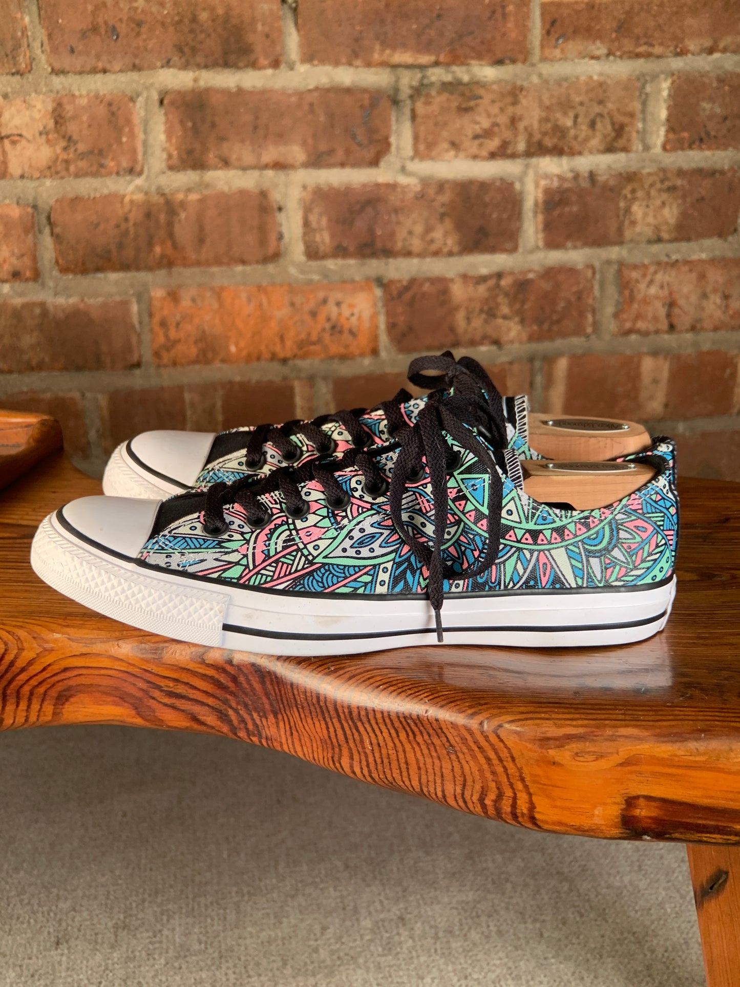 Converse All Star Low Top Sneakers Men’s 9 Women’s 11 Multicolor Canvas Shoes
