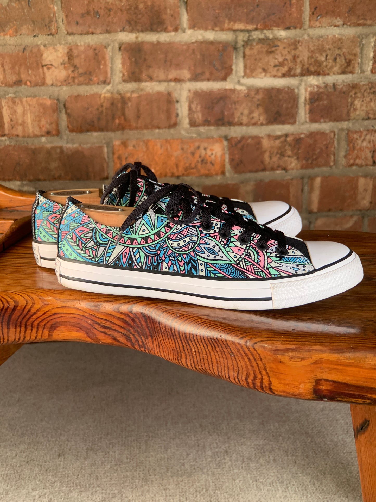 Converse All Star Low Top Sneakers Men’s 9 Women’s 11 Multicolor Canvas Shoes