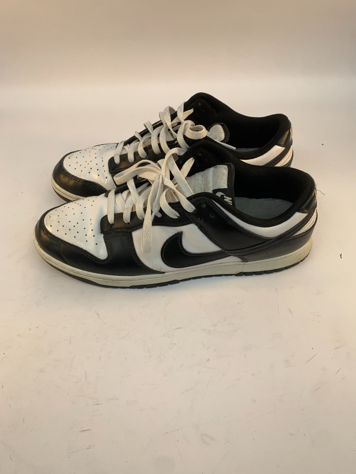 Size 11.5 - Nike Dunk Low Black White photo 3