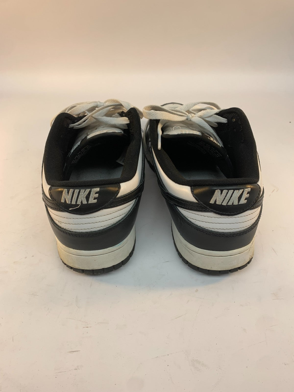 Size 11.5 - Nike Dunk Low Black White photo 4